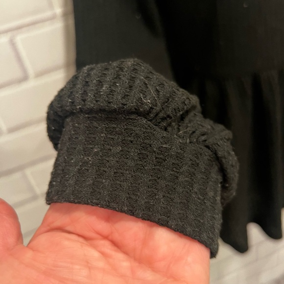 SHEIN women black long sleeve top/size M - Picture 4 of 10